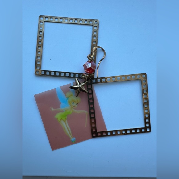 Disney Tinker Bell dangling film earring - Picture 2 of 3